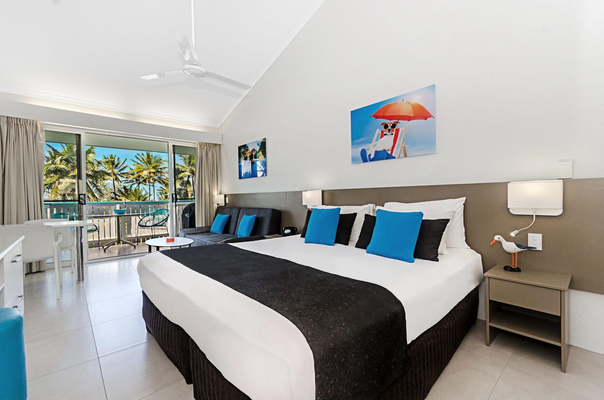 By The Sea Port Douglas Esterno foto