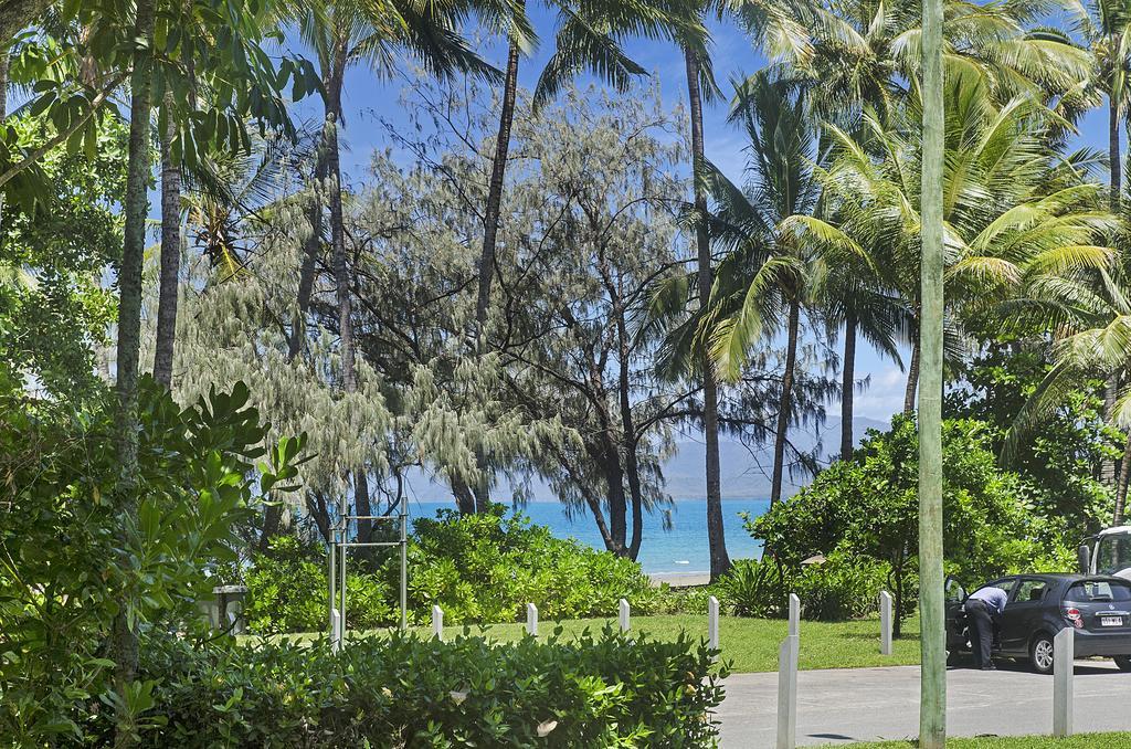 By The Sea Port Douglas Camera foto